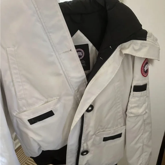Canada Goose Women's White Ski Jacket - Picture 6 of 8